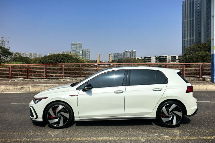 Volkswagen GolfGTI 2023 #13 Volkswagen GolfGTI 2023 car image #13