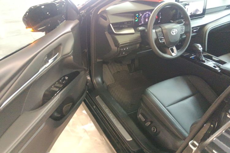 Toyota Camry 2024 #13 Toyota Camry 2024 car image #13