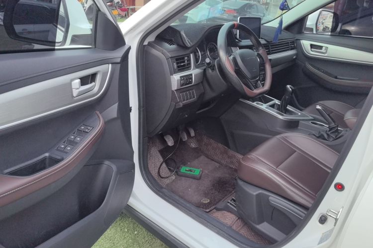 T5 2021 #13 T5 2021 car image #13
