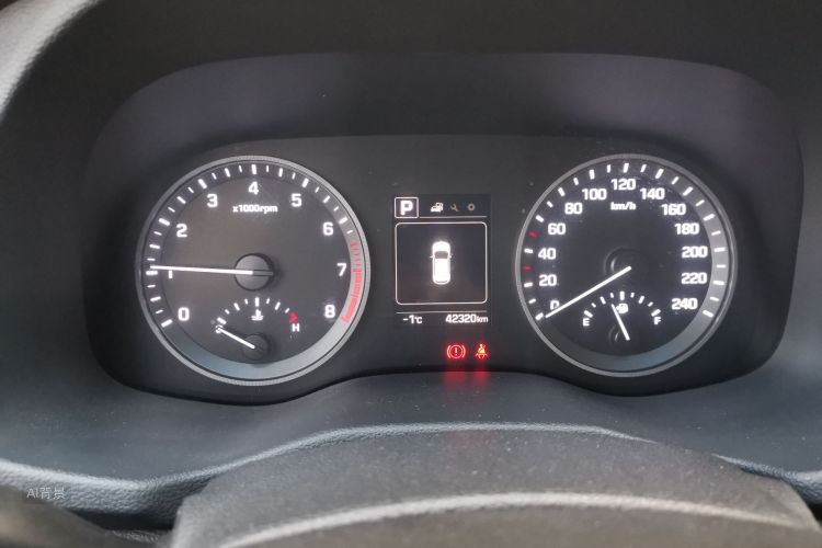 Hyundai Tucson 2017 car image #13