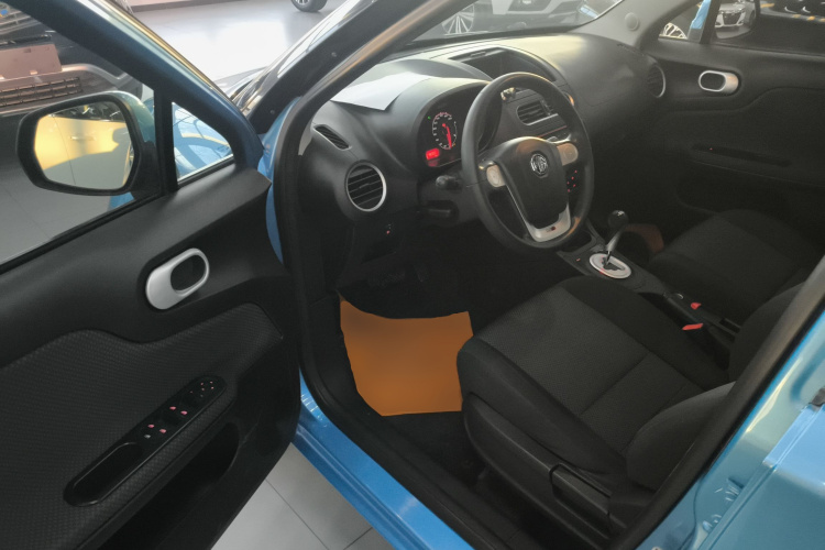 MG 3 2015 car image #13