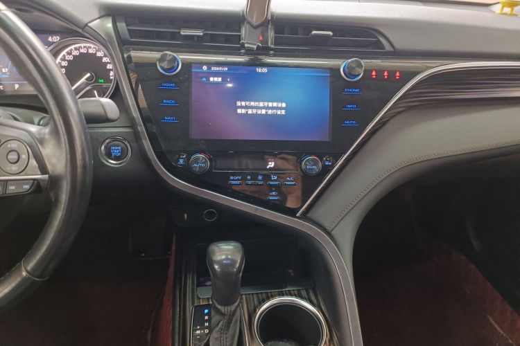 Toyota Camry 2019 #13 Toyota Camry 2019 car image #13