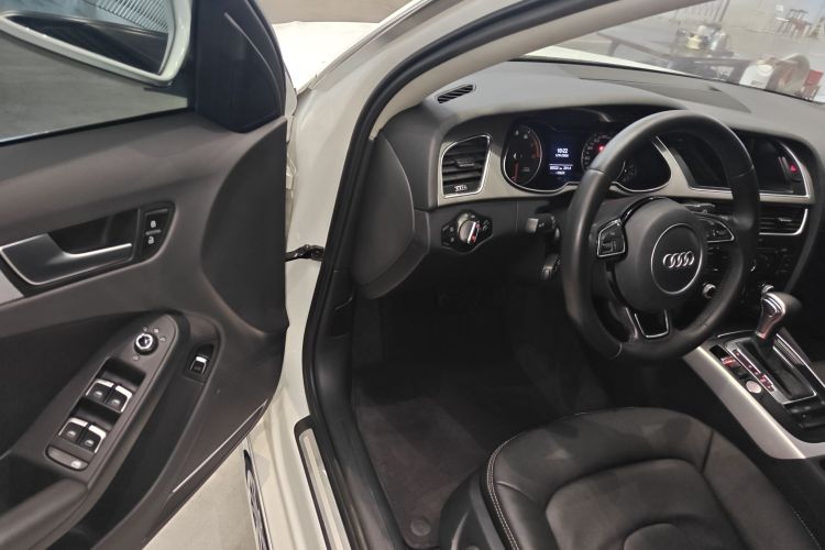 Audi A4L 2015 car image #13