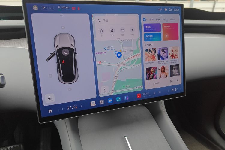 MI YU7 2025 #13 MI YU7 2025 изображение автомобиля #13