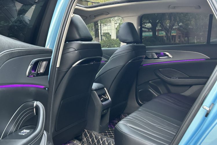 HongQi H5 2023 car image #13