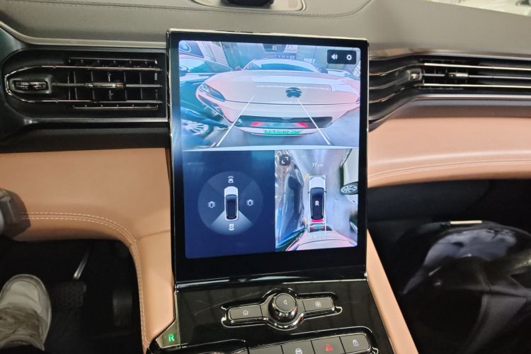 NIO ES8 2022 car image #13