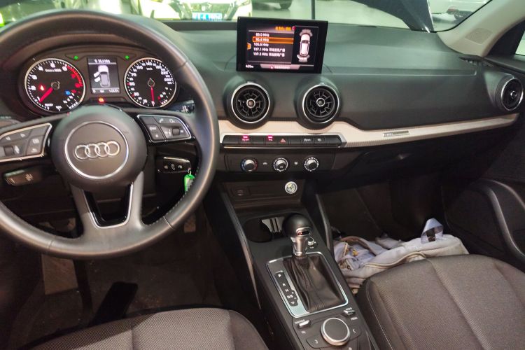 Q2L 2021 car image #13
