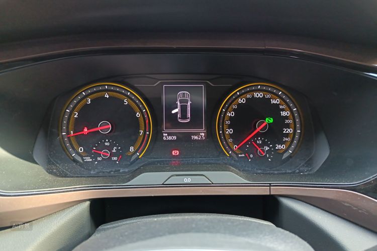 Volkswagen Tharu 2020 car image #13