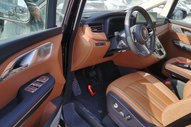 HongQi HQ9 PHEV 2024 #13 HongQi HQ9 PHEV 2024 car image #13