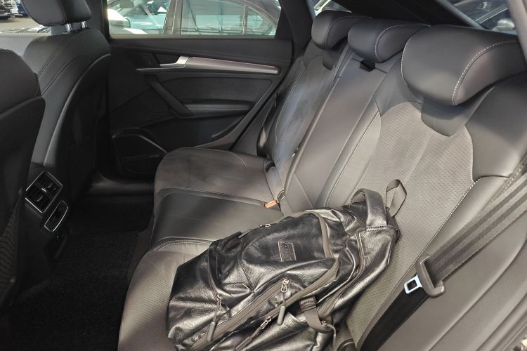 Audi Q5L Sportback 2021 car image #13