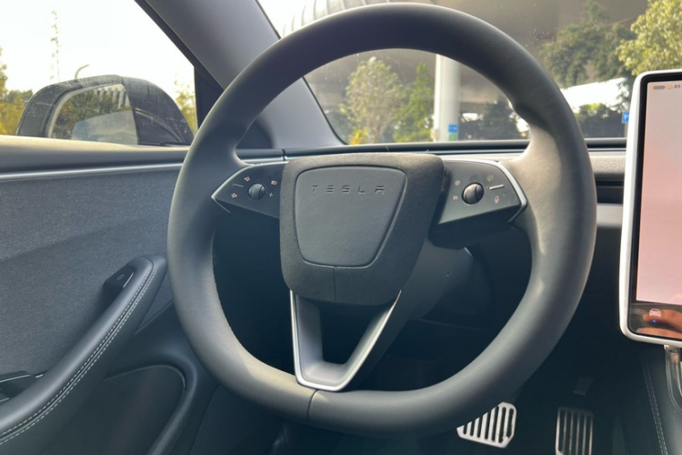 Tesla Model 3 2024 #13 Tesla Model 3 2024 car image #13