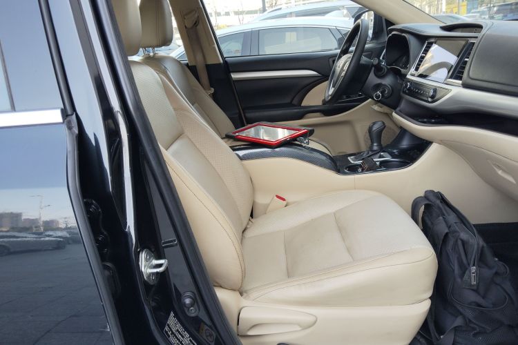 Toyota Highlander 2019 #13 Toyota Highlander 2019 car image #13