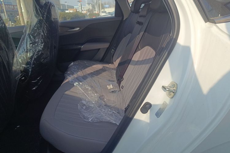 Changan EadoPHEV 2025 imagem de carro #13