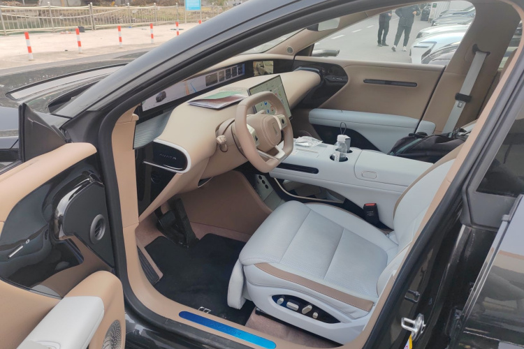 Avatr 07 2025 car image #13