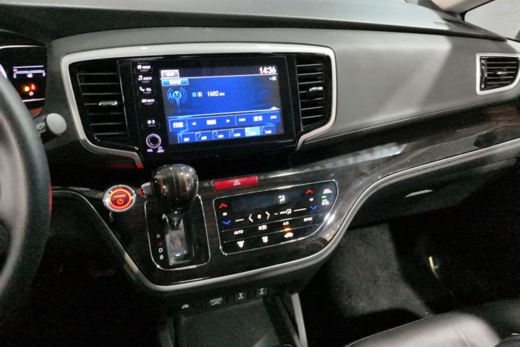 Honda ODYSSEY 2019 #13 Honda ODYSSEY 2019 car image #13