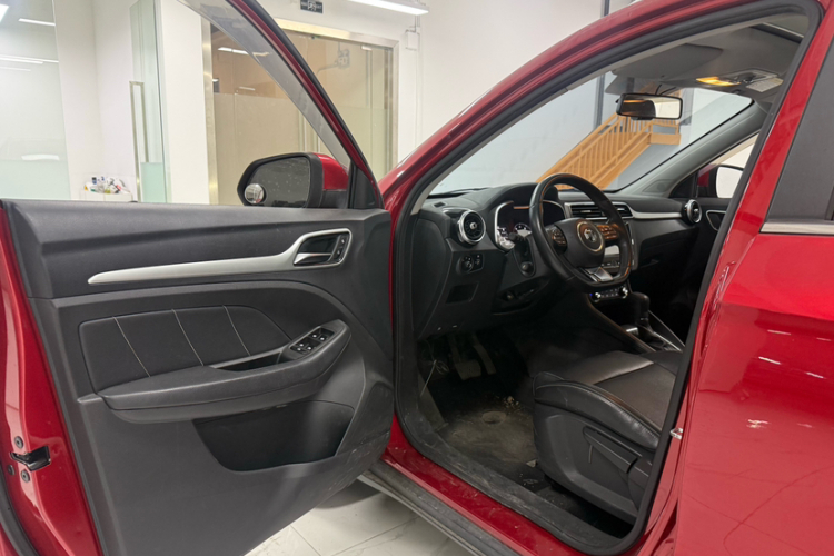 MG ZS 2017 car image #13