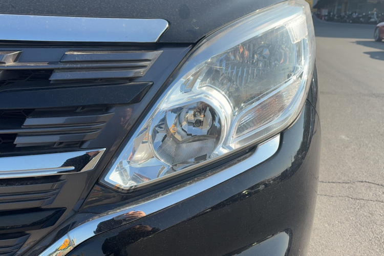 Forthing Lingzhi PLUS 2023 car image #13