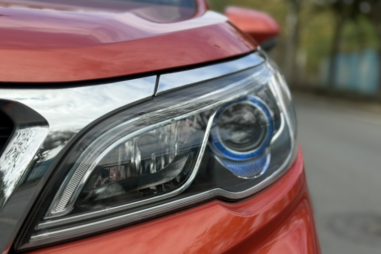 Vision X3 2018 car image #13