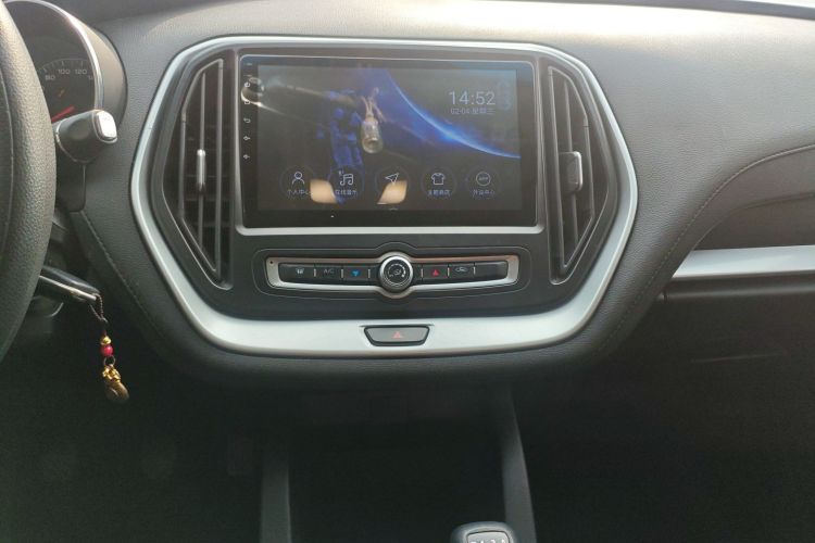 X70M 2020 car image #13