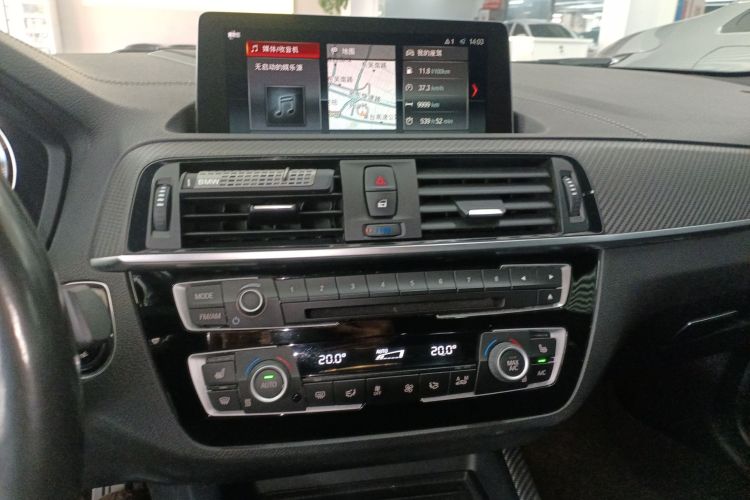 BMW M2 2018 car image #13