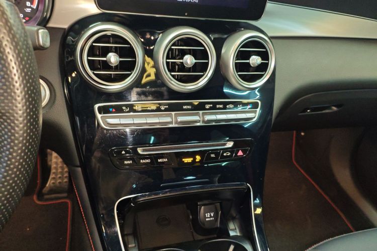 Mercedes-Benz GLC AMG 2018 #13 Mercedes-Benz GLC AMG 2018 immagine di auto #13