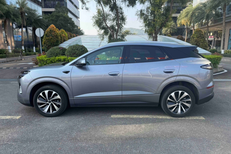 BYD Sea Lion 06 New Energy 2025 car image #13