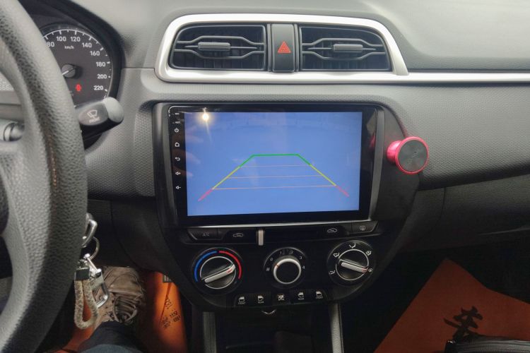 Hyundai Reina 2020 car image #13