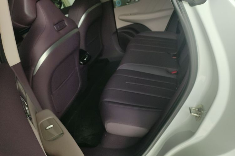 Deepal S07 2026 #13 Deepal S07 2026 car image #13