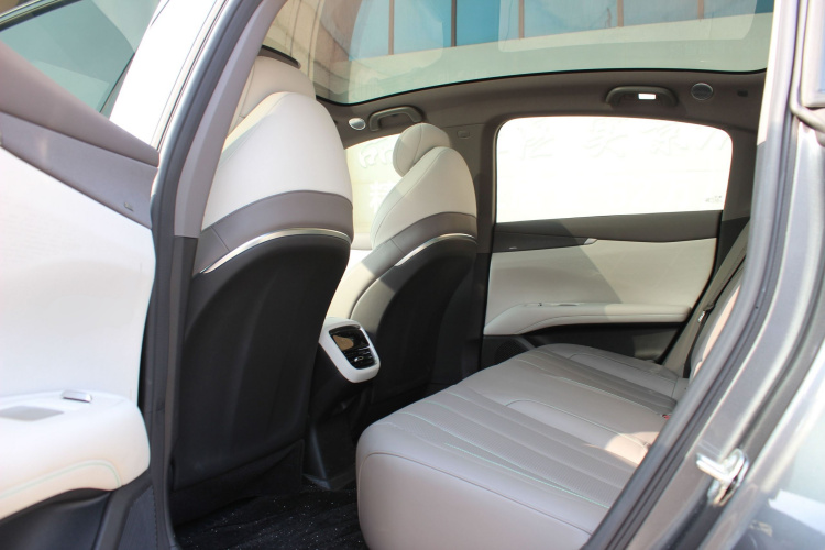 Deepal L07 2025 imagem de carro #13