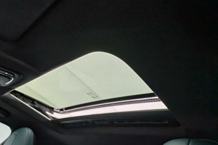 MG 7 2023 car image #13