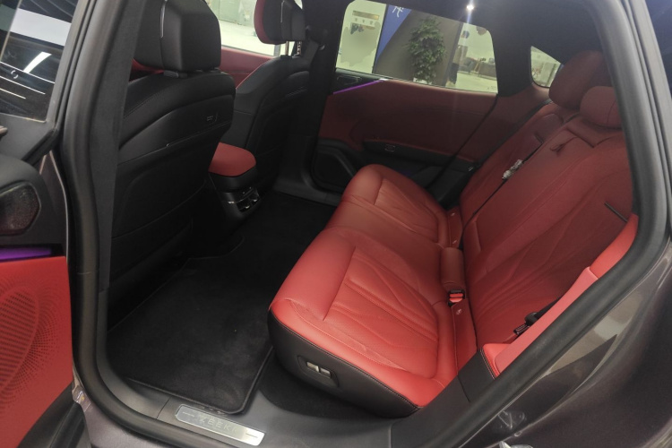 极氪 极氪007GT 2026 汽车图片 #13