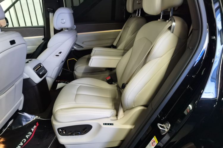 Denza N9 2025 #13 Denza N9 2025 car image #13