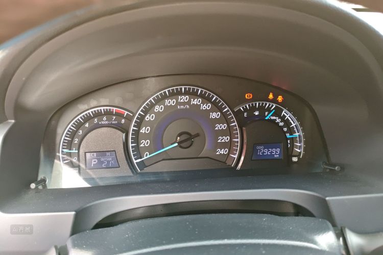 Toyota Camry 2017 immagine di auto #13