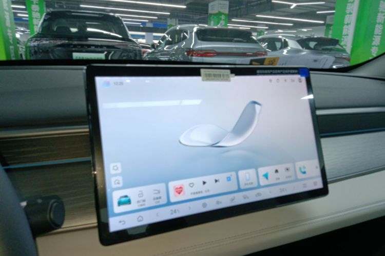 BYD Seal 05 DM-i 2025 car image #13