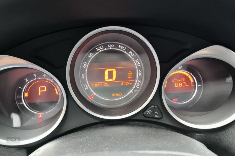 Citroen C4L 2015 car image #13