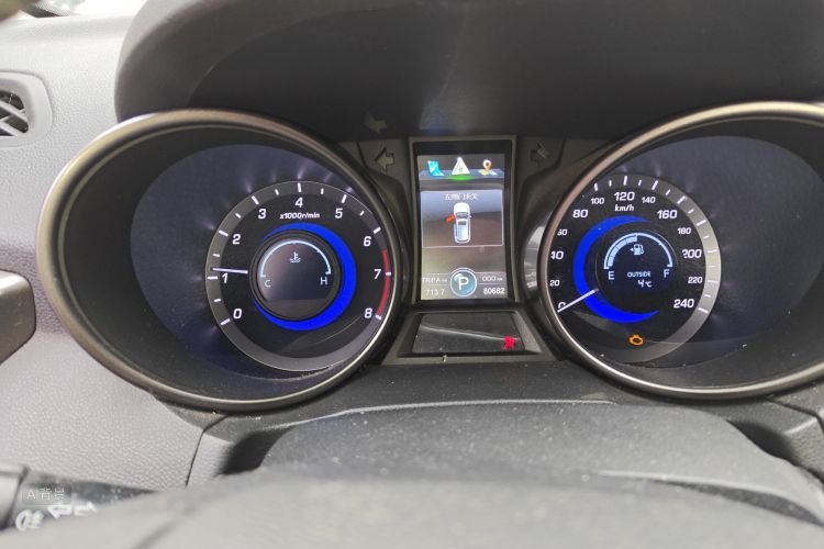 长安 长安CS75 2015 #13 长安 长安CS75 2015 汽车图片 #13