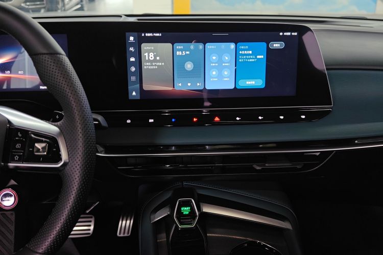 MG 7 2023 car image #13