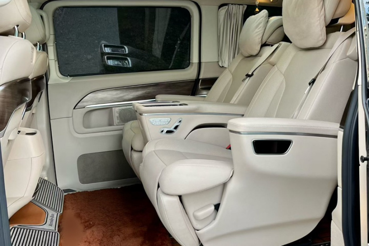 Mercedes-Benz V Class 2022 #13 Mercedes-Benz V Class 2022 car image #13