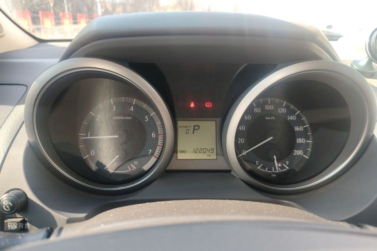 Toyota Land Cruiser Prado 2015 immagine di auto #13