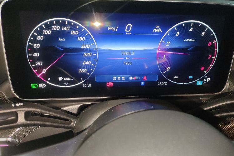 Mercedes-Benz C Class 2025 car image #13
