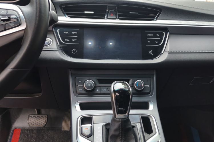 GEELY Emgrand 2020 car image #13