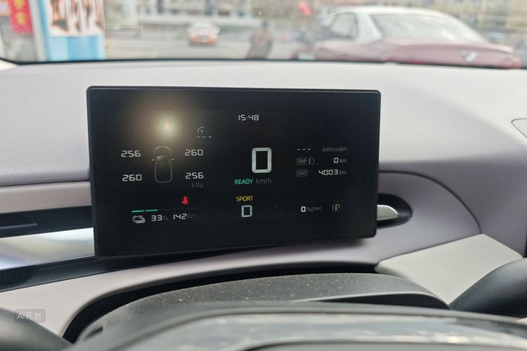 MG 4 EV 2025 #13 MG 4 EV 2025 car image #13