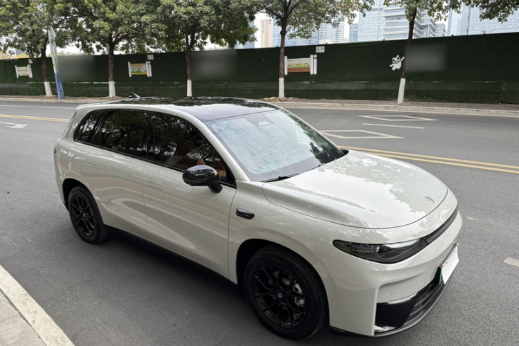 零跑汽车 零跑C10 2024 汽车图片 #13