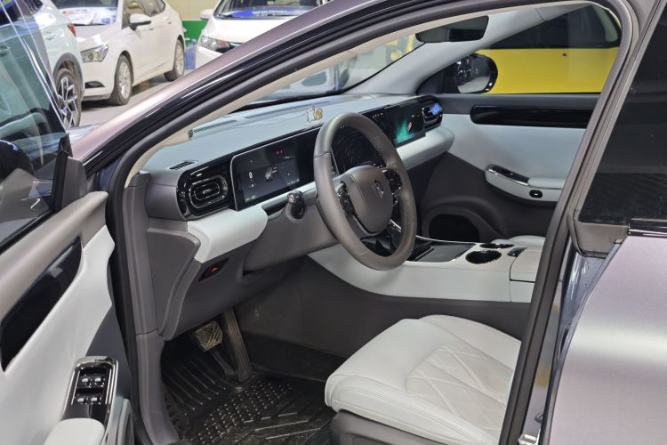 零跑汽车 零跑C01 2025 汽车图片 #13