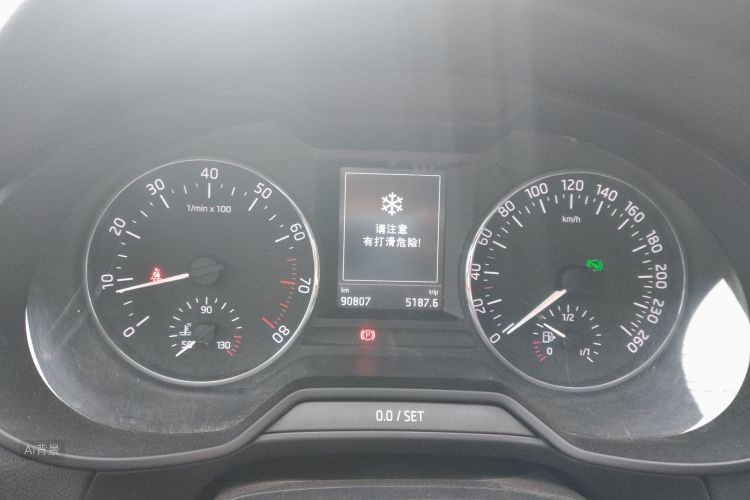 Skoda Octavia 2017 car image #13