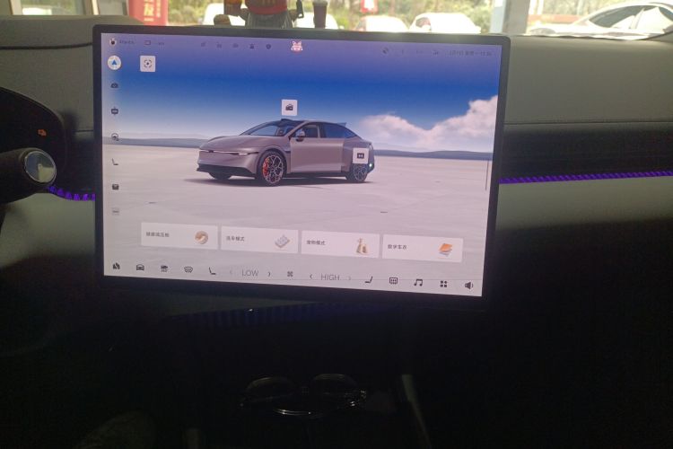 极氪 极氪007 2024 汽车图片 #13