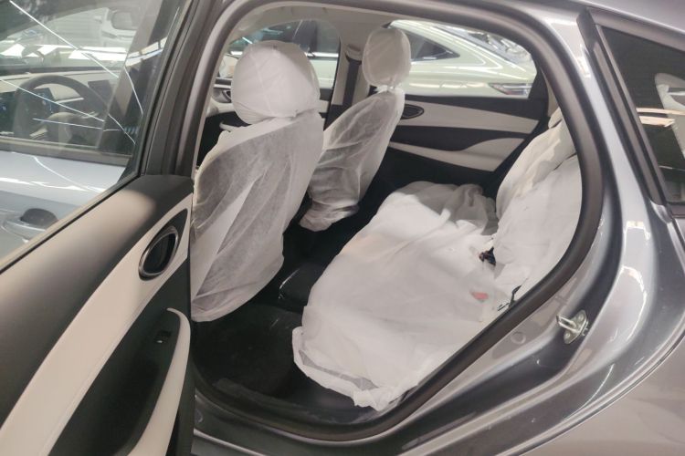 BYD Seal 05 DM-i 2025 car image #13