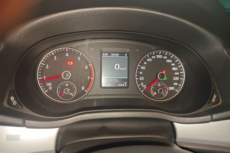 Volkswagen Passat 2014 #13 Volkswagen Passat 2014 car image #13
