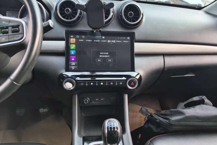 Kaiyi V3 2016 car image #13