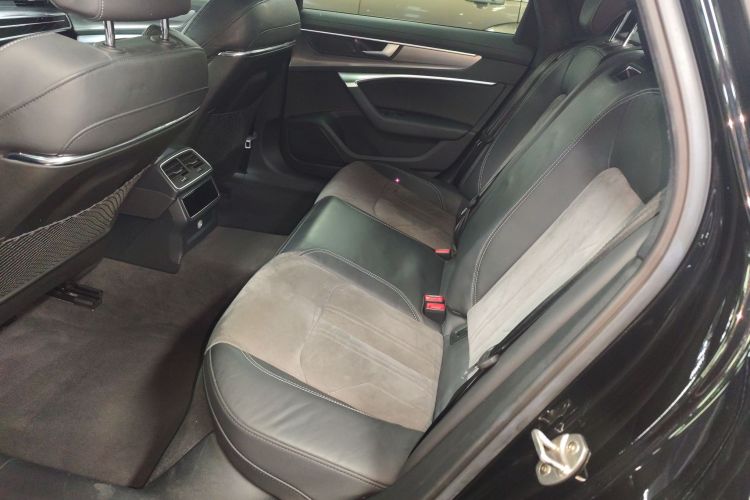 Audi A6L New Energy 2020 car image #13